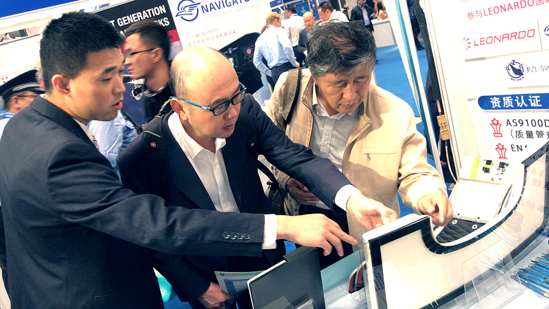 天津直博會—大連義邦攜意大利Giannuzzi輕量化內(nèi)飾新材料參展并出席技術交流論壇